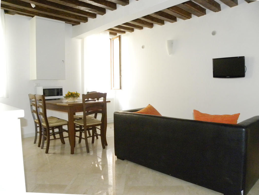 La Coccola Apartment Venesia Ruang foto