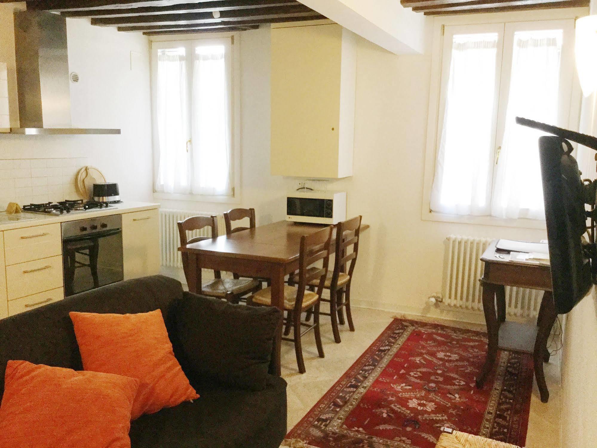 La Coccola Apartment Venesia Bagian luar foto