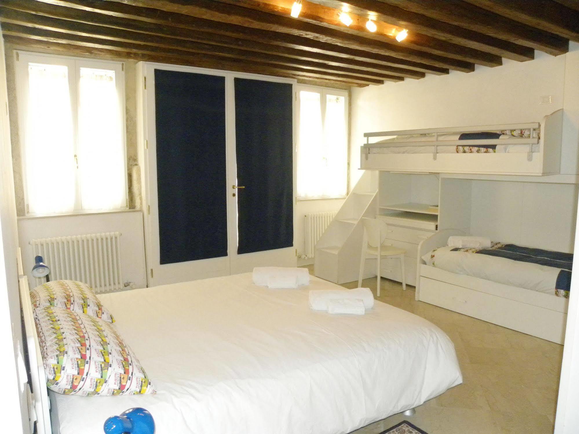 La Coccola Apartment Venesia Bagian luar foto