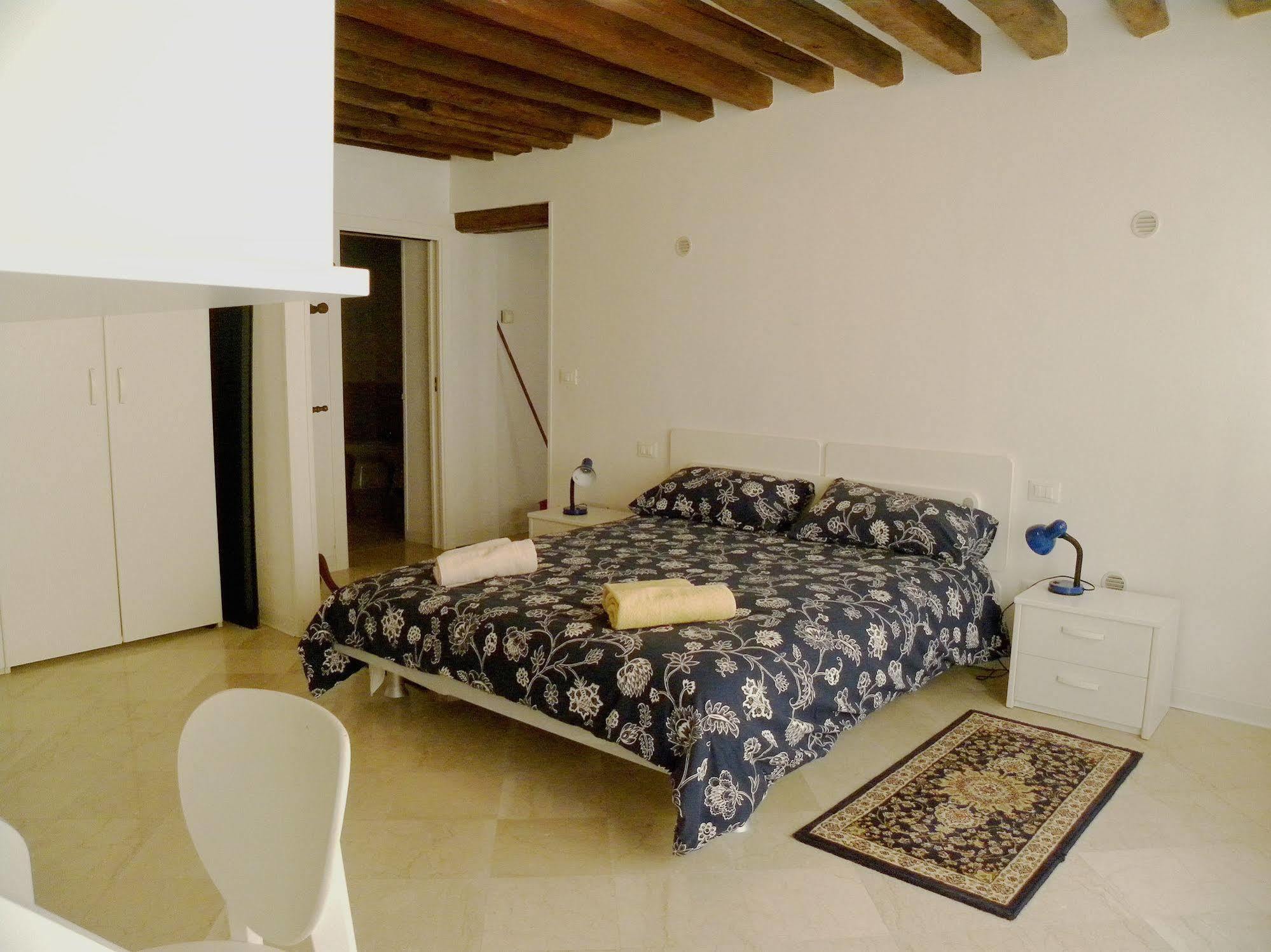 La Coccola Apartment Venesia Bagian luar foto
