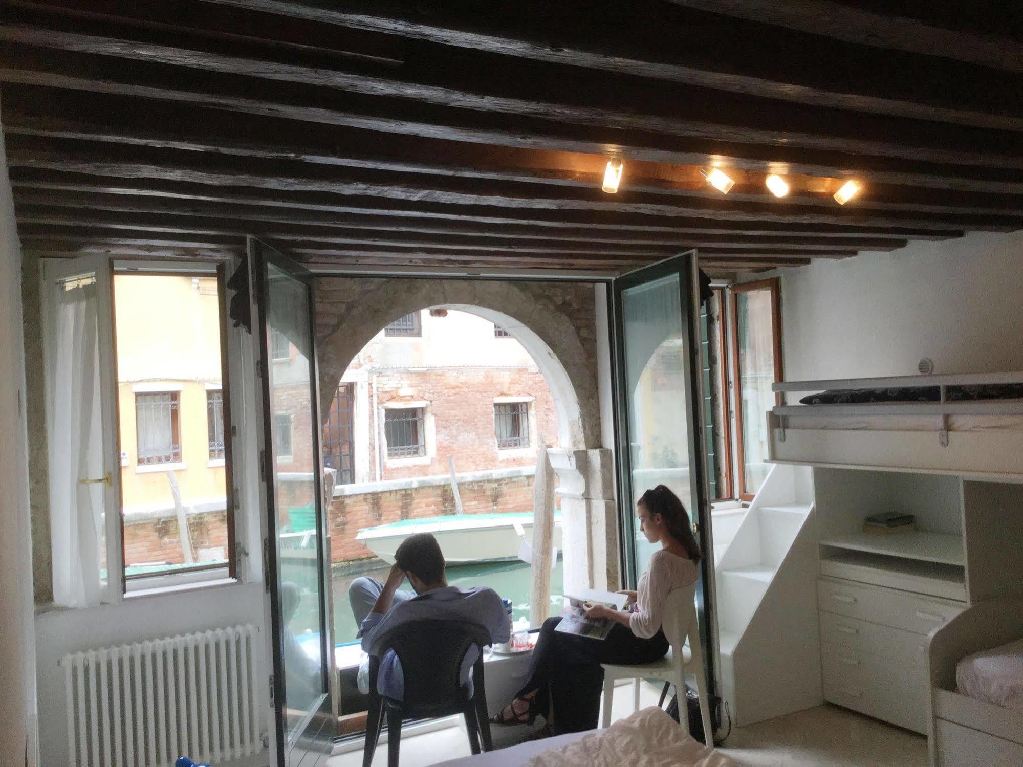 La Coccola Apartment Venesia Bagian luar foto