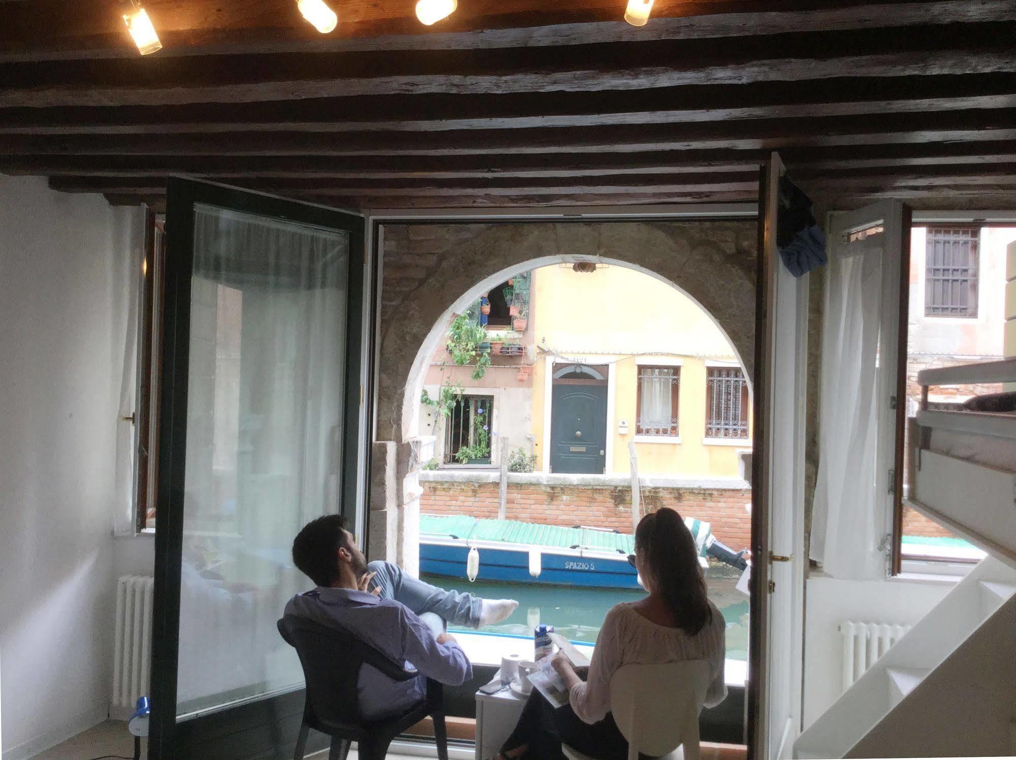 La Coccola Apartment Venesia Bagian luar foto