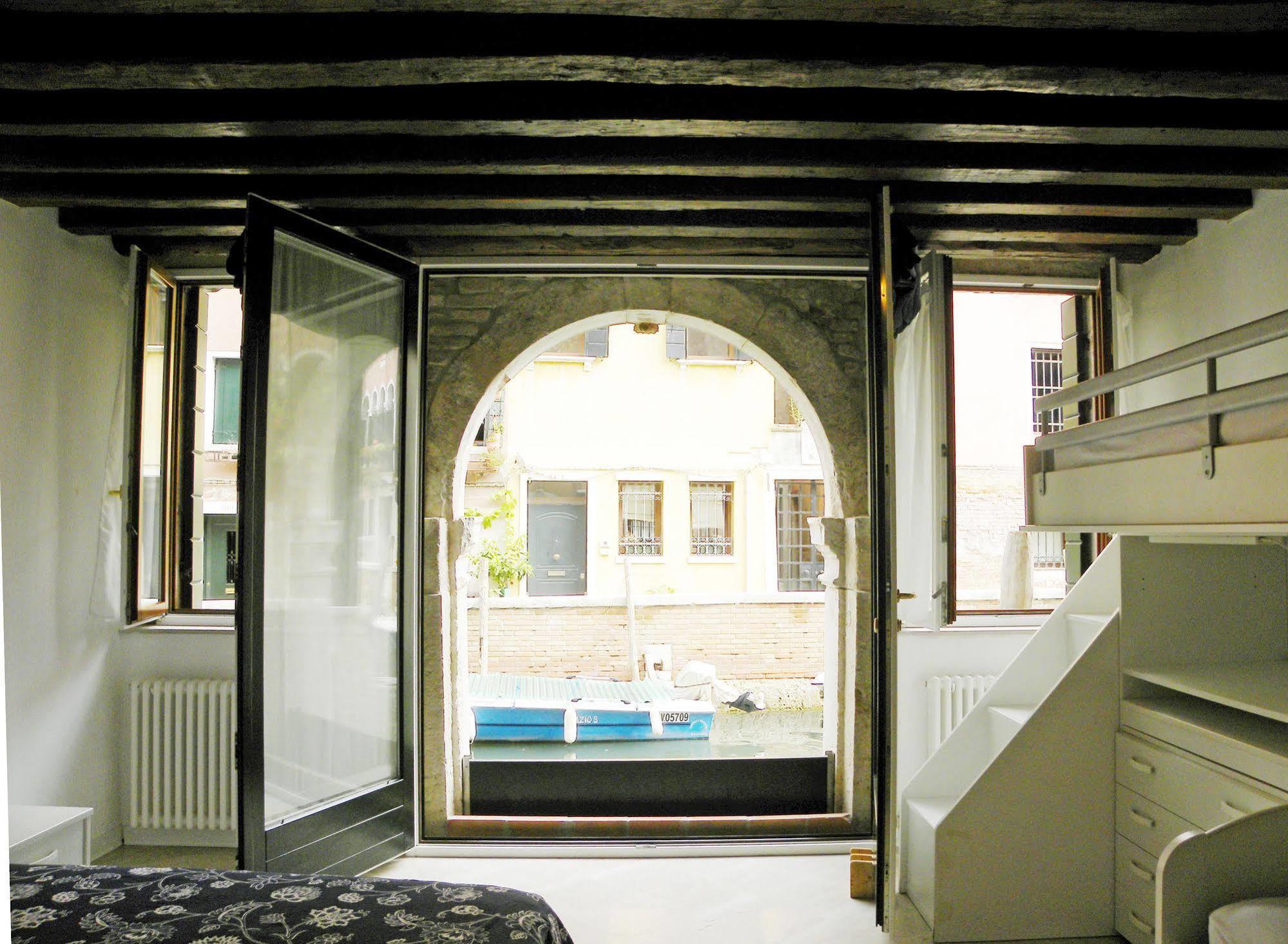 La Coccola Apartment Venesia Bagian luar foto