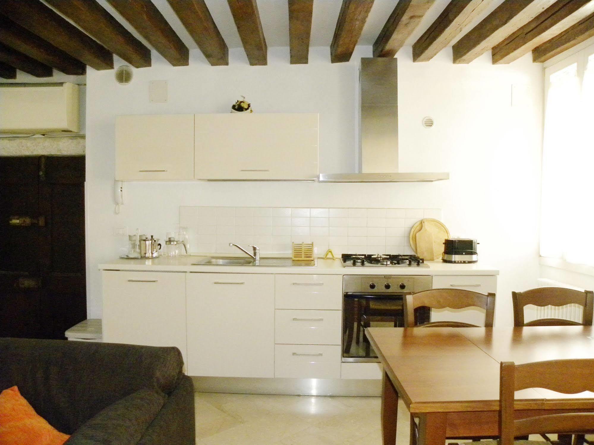 La Coccola Apartment Venesia Bagian luar foto